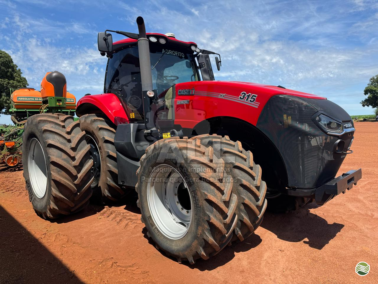 TRATOR CASE MAGNUM 315 Tração 4x4 ALL Máquinas e Implementos RONDONOPOLIS MATO GROSSO MT